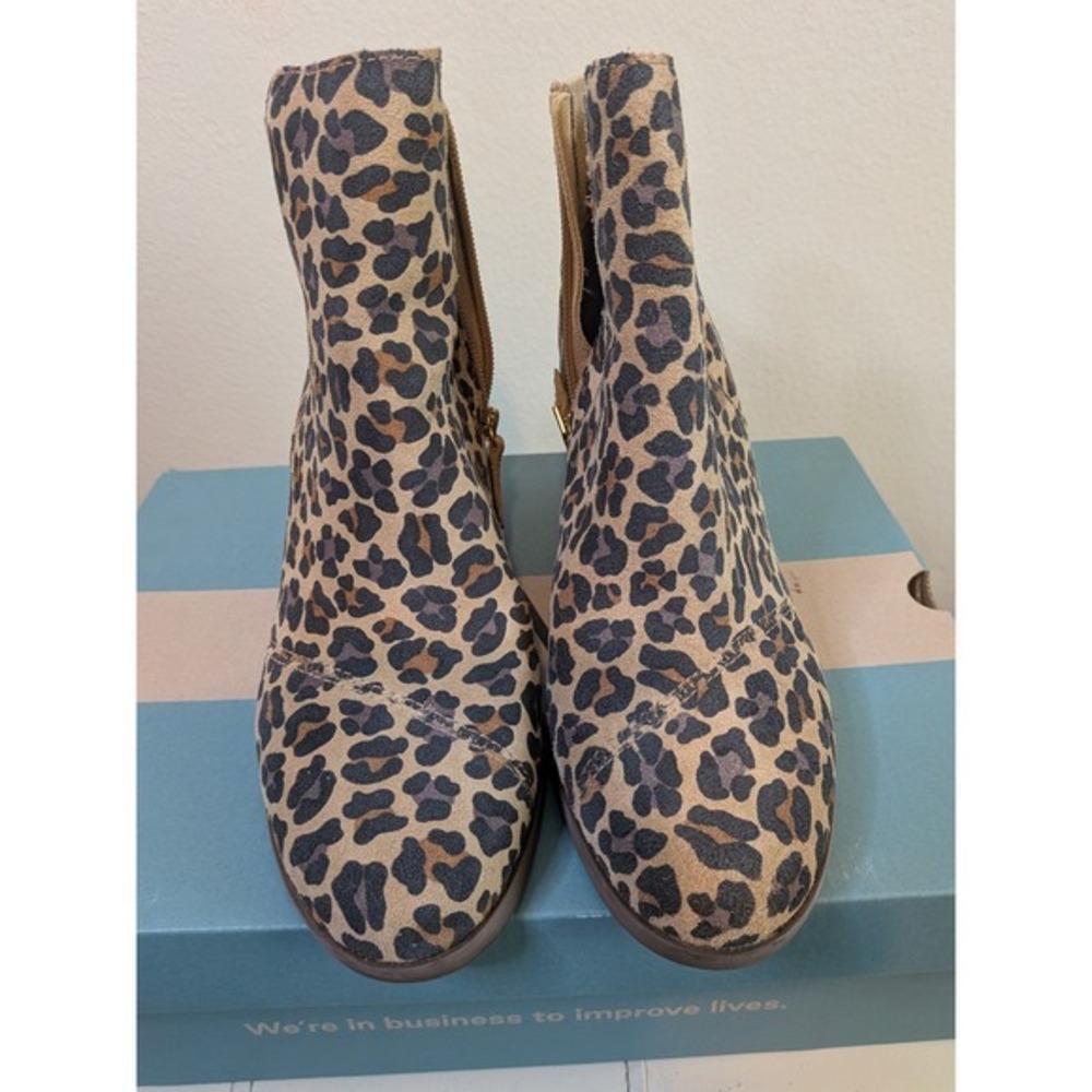 TOMS Leopard Print Wedge Booties Tan Black Animal Print Ankle Boots Size 8.5